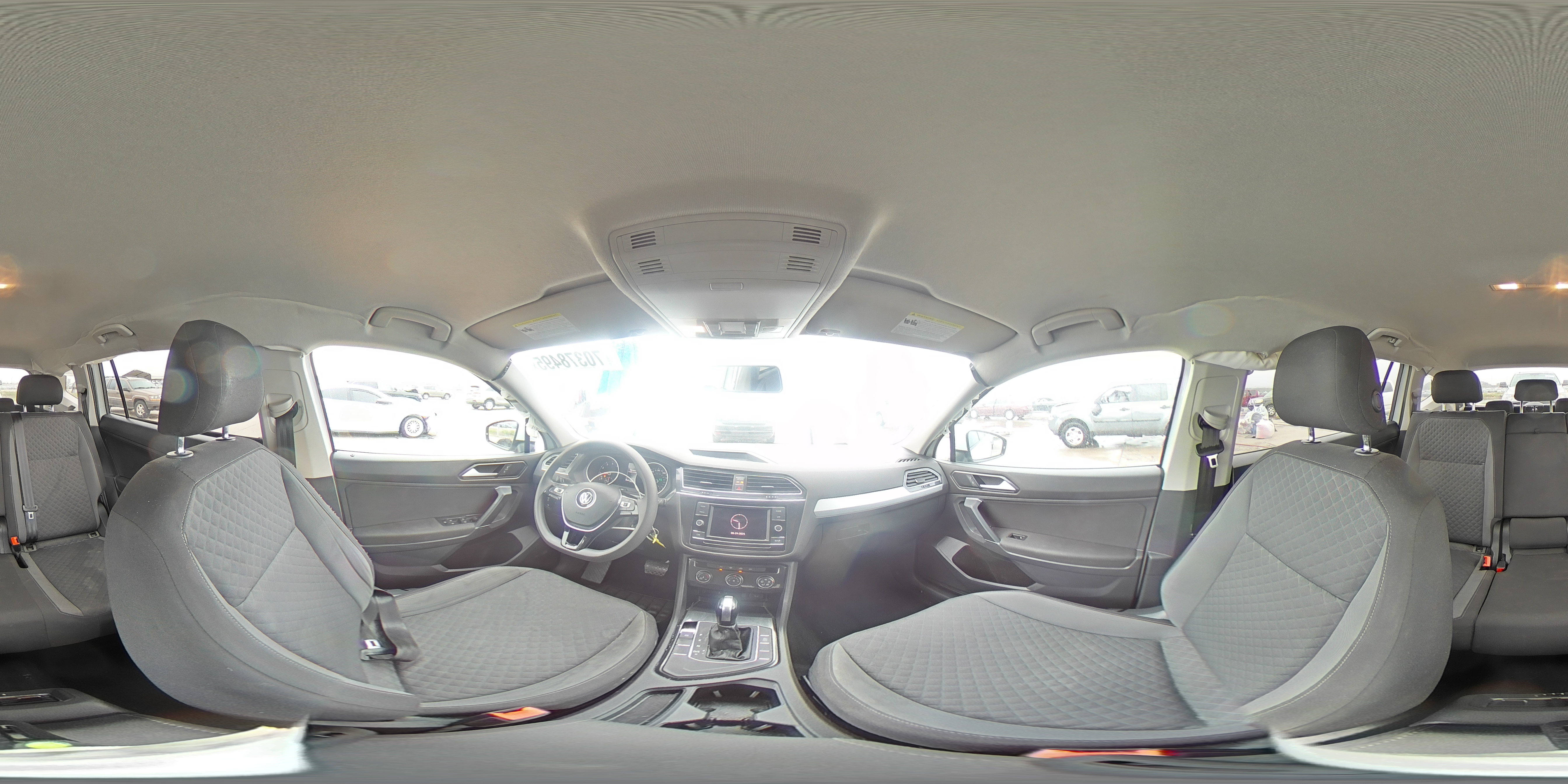 2018 Volkswagen Tiguan S VIN: 3VV1B7AXXJM109732 Lot: 70378495
