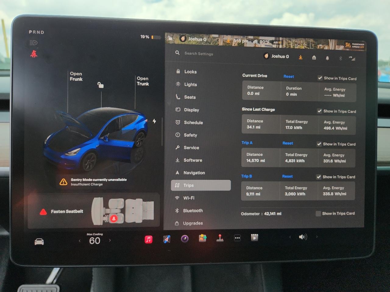 2022 Tesla Model Y VIN: 7SAYGAEE9NF549300 Lot: 70552155