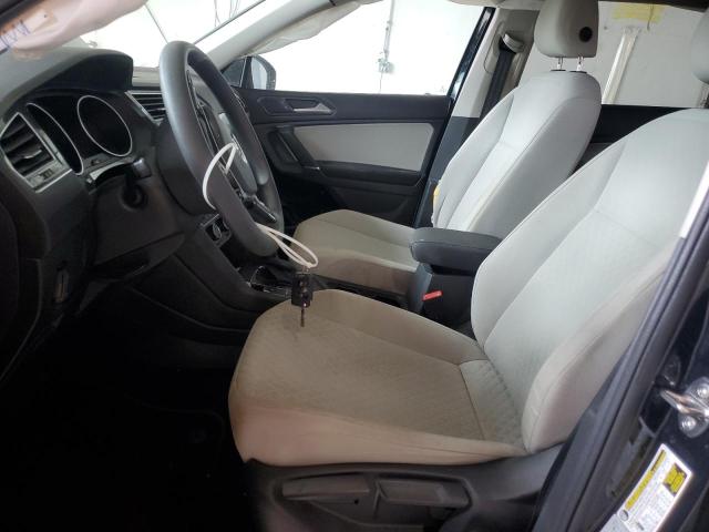  VOLKSWAGEN TIGUAN 2018 Черный