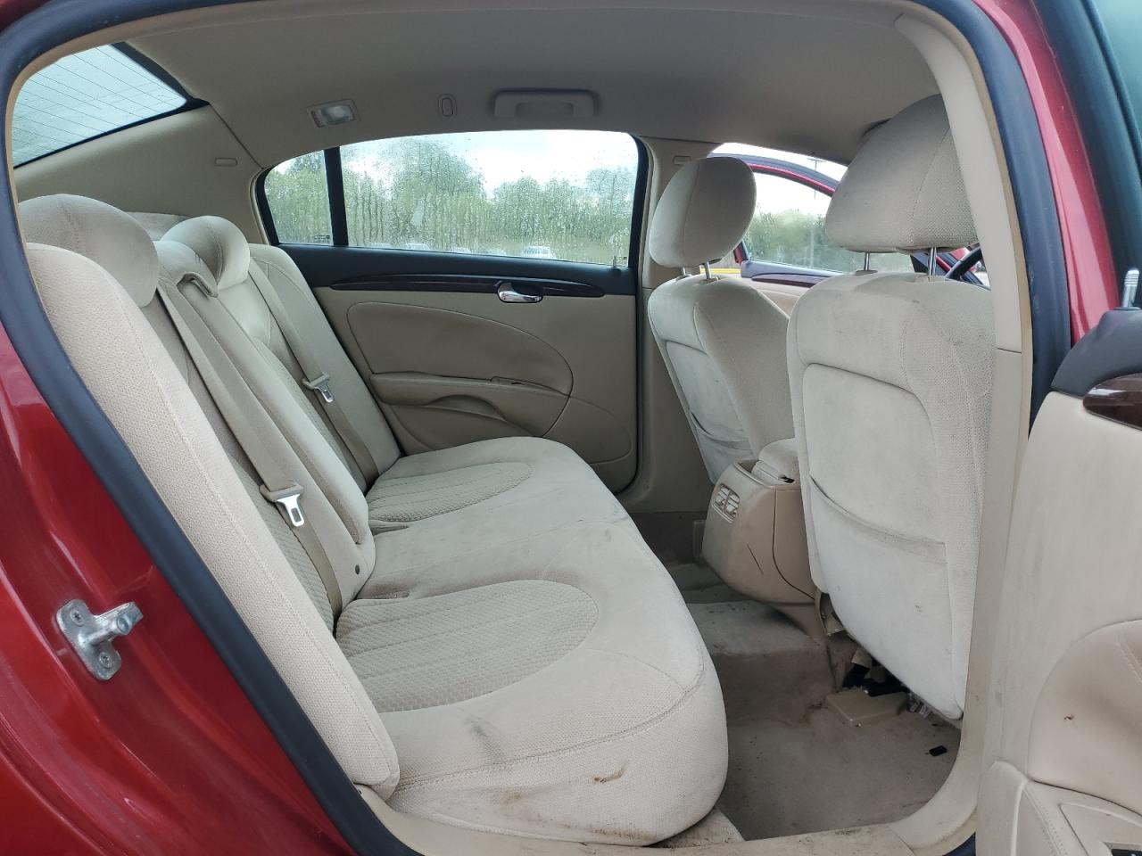 1G4HA5EM3BU134002 BUICK LUCERNE 2011 RED Photo 10