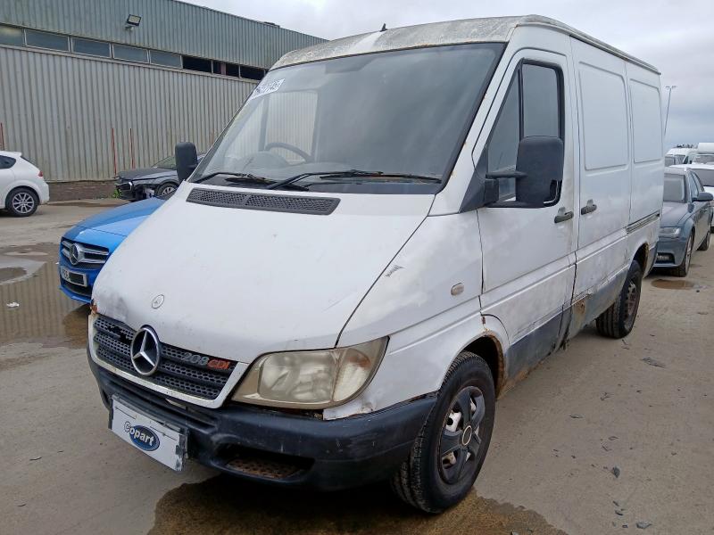 2004 MERCEDES BENZ SPRINTER 2 for sale at Copart PETERLEE