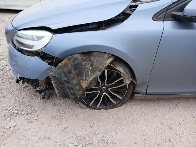 2019 VOLVO V40 MOMENTUM EDITION T2 A 