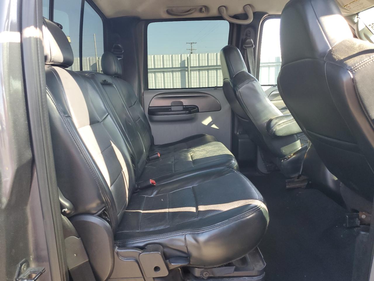 2005 Ford F250 Super Duty VIN: 1FTSW21Y55EB80819 Lot: 69432095