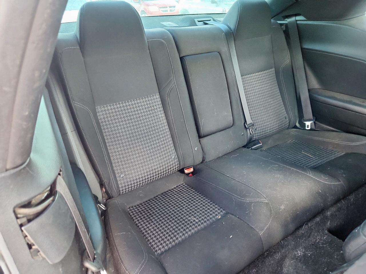 2015 Dodge Challenger Sxt VIN: 2C3CDZAG5FH710005 Lot: 70044485