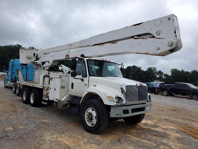2006 International 7400 Bucket Truck