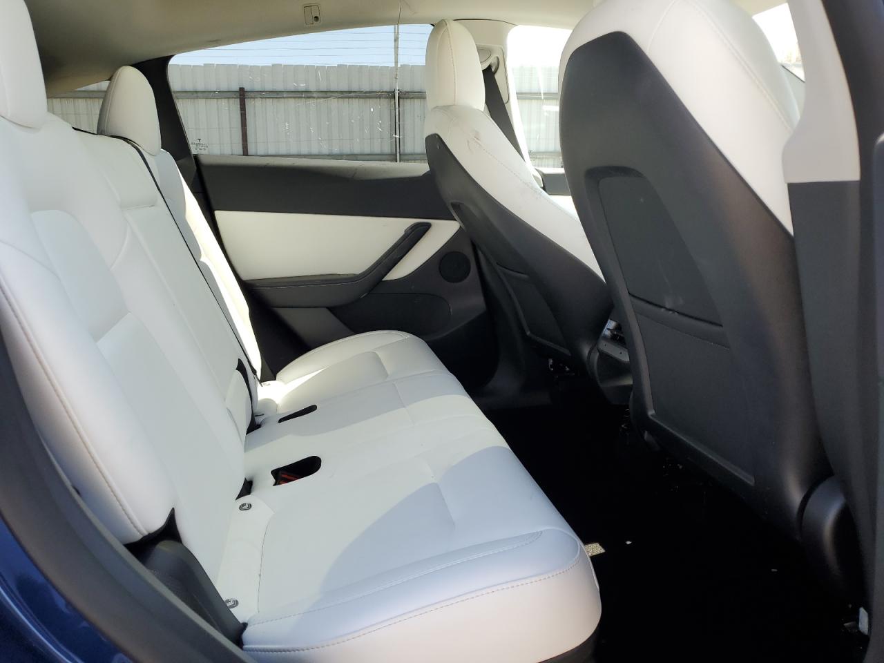 2022 Tesla Model Y VIN: 7SAYGDEF9NF492123 Lot: 67235875