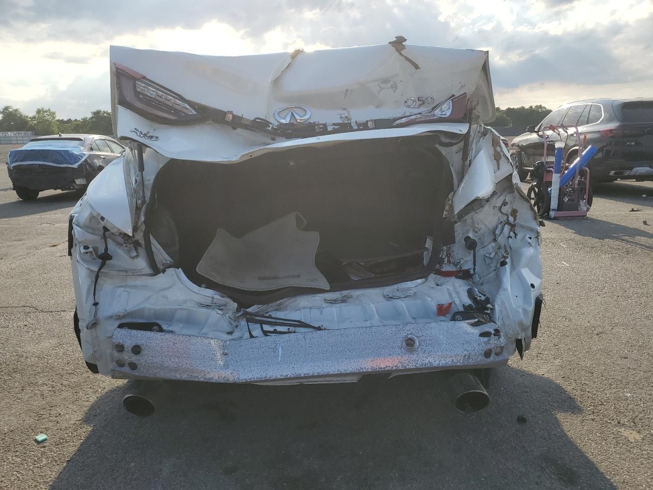 2019 Infiniti Q50 Luxe VIN: JN1EV7AR9KM552575 Lot: 68694265