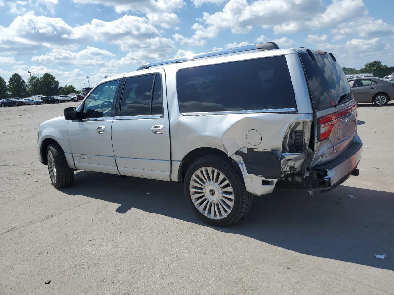 2016 Lincoln Navigator L Reserve silver null gas 5LMJJ3LT2GEL04784 photo #3