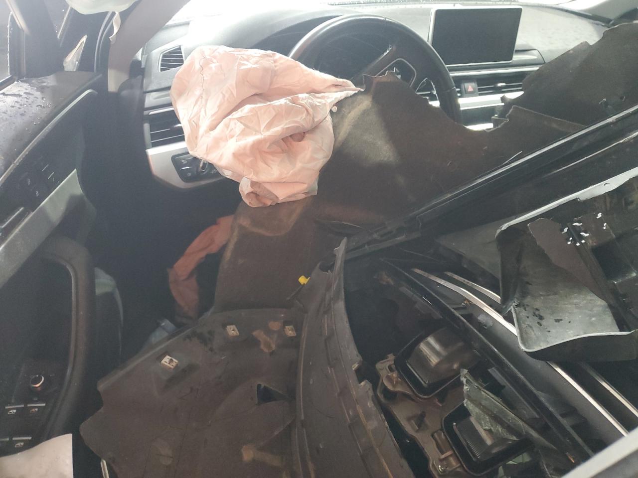 2017 Audi A4 Premium VIN: WAUANAF40HN007970 Lot: 69370385