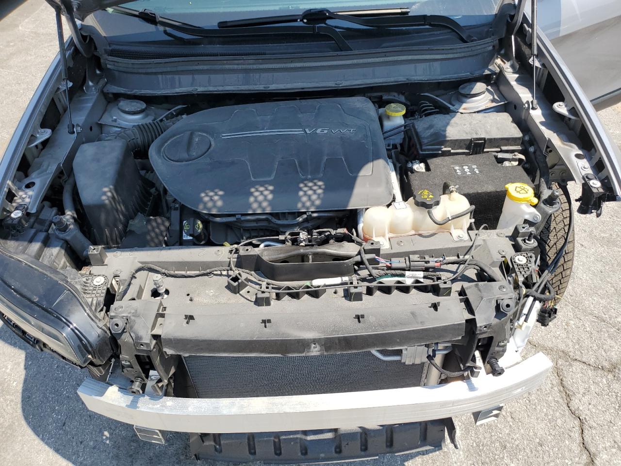 2020 Jeep Cherokee Latitude Plus VIN: 1C4PJMLX3LD645928 Lot: 65153015