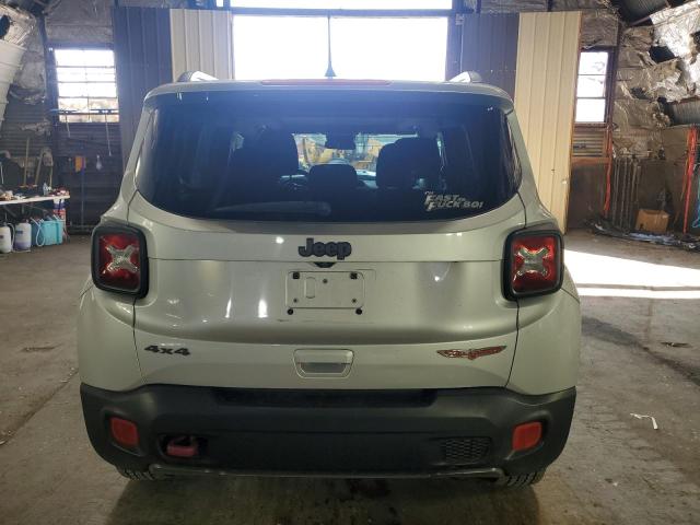  JEEP RENEGADE 2018 Srebrny