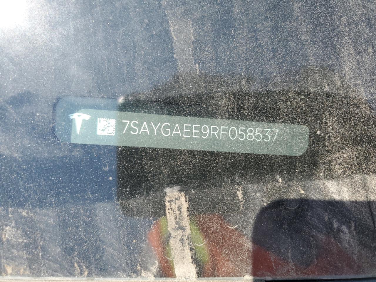 2024 Tesla Model Y VIN: 7SAYGAEE9RF058537 Lot: 63382555