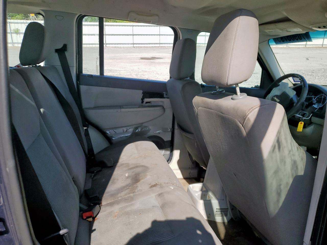 2008 Jeep Liberty Sport VIN: 1J8GP28K08W188239 Lot: 70905795