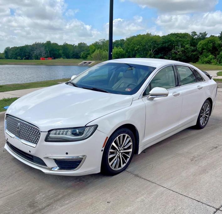  LINCOLN MKZ 2019 Белы