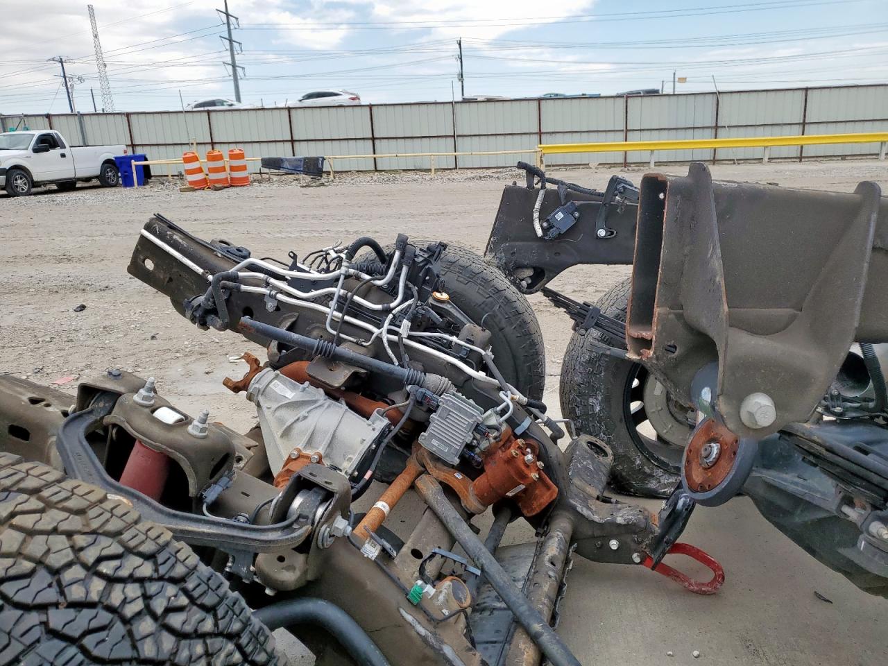 2023 GMC Sierra K2500 At4 VIN: 1GT49PEY0PF214041 Lot: 70143905