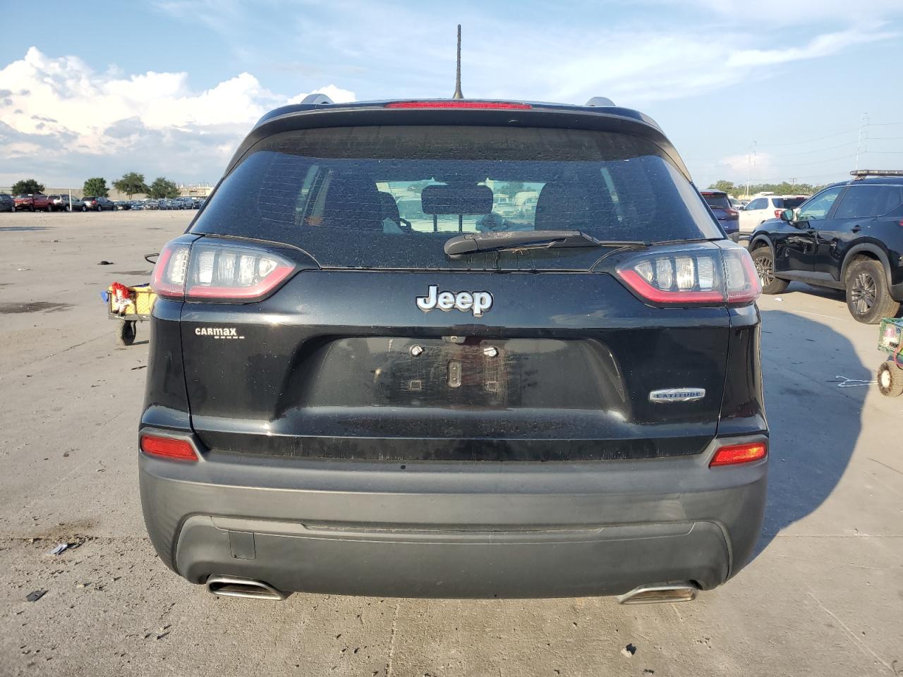 2019 Jeep Cherokee Latitude VIN: 1C4PJLCX9KD109428 Lot: 67262175