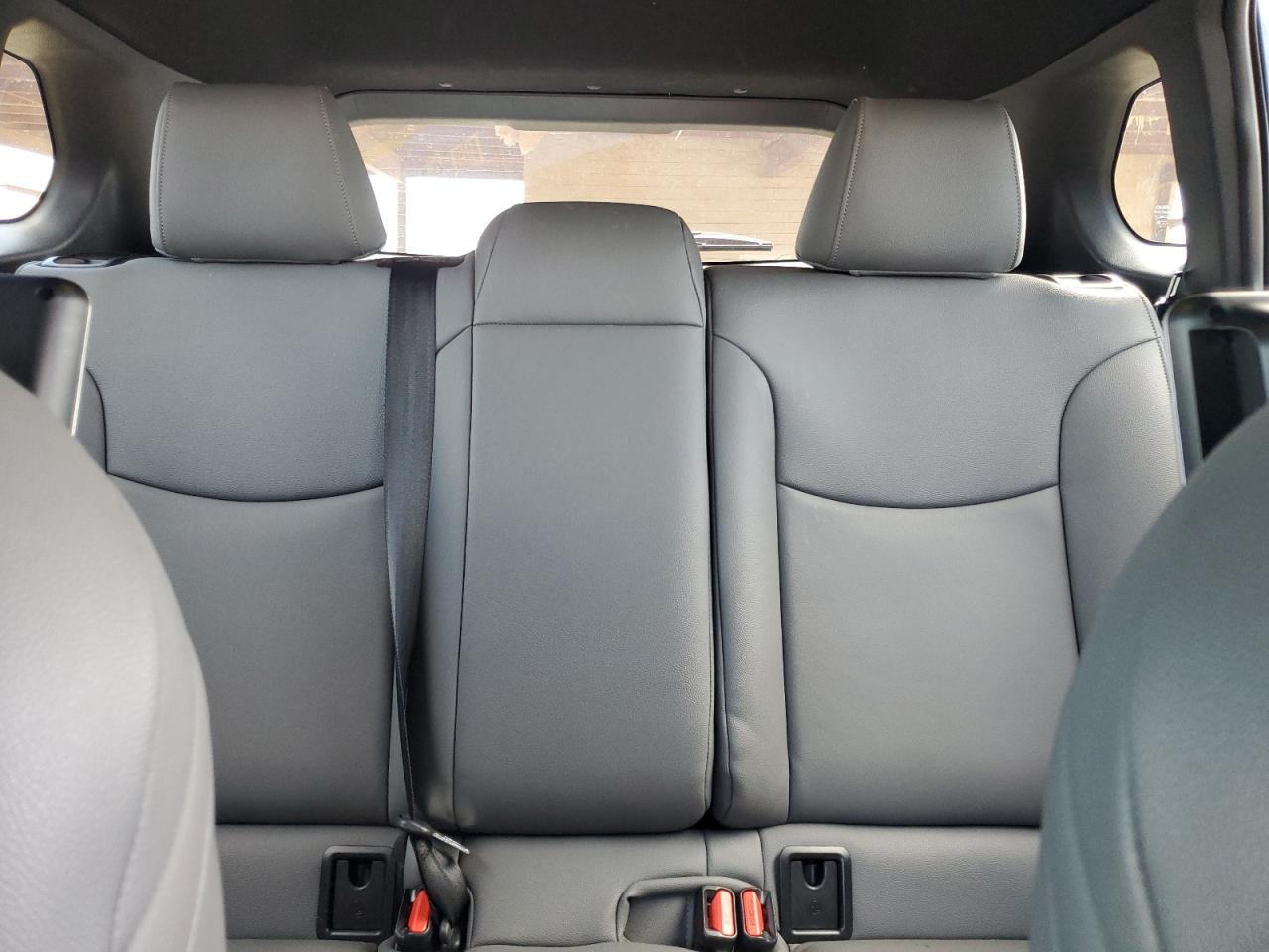 2024 Toyota Corolla Cross Se VIN: 7MUFBABGXRV035973 Lot: 69303385