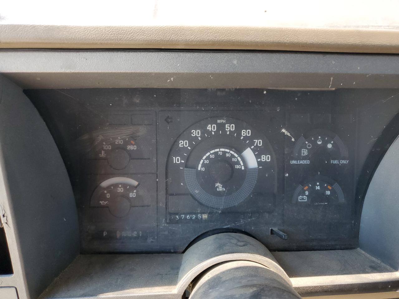 1GDGC24K9KE540543 1989 GMC Sierra C2500