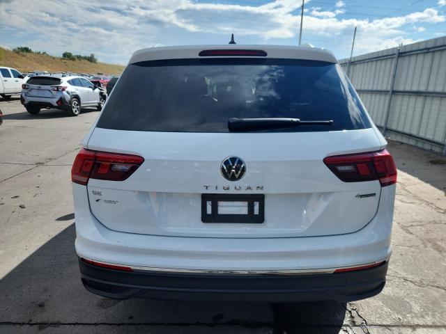  VOLKSWAGEN TIGUAN 2024 Белы