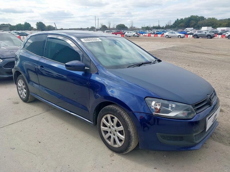 2010 VOLKSWAGEN POLO SE