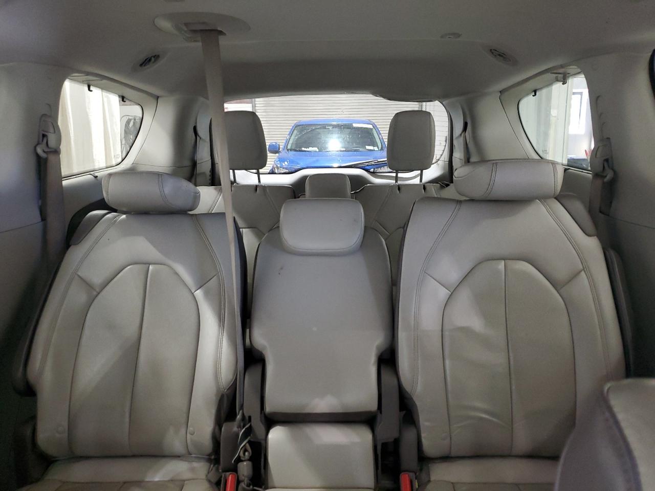 2017 Chrysler Pacifica Touring L VIN: 2C4RC1BG8HR711736 Lot: 69209835