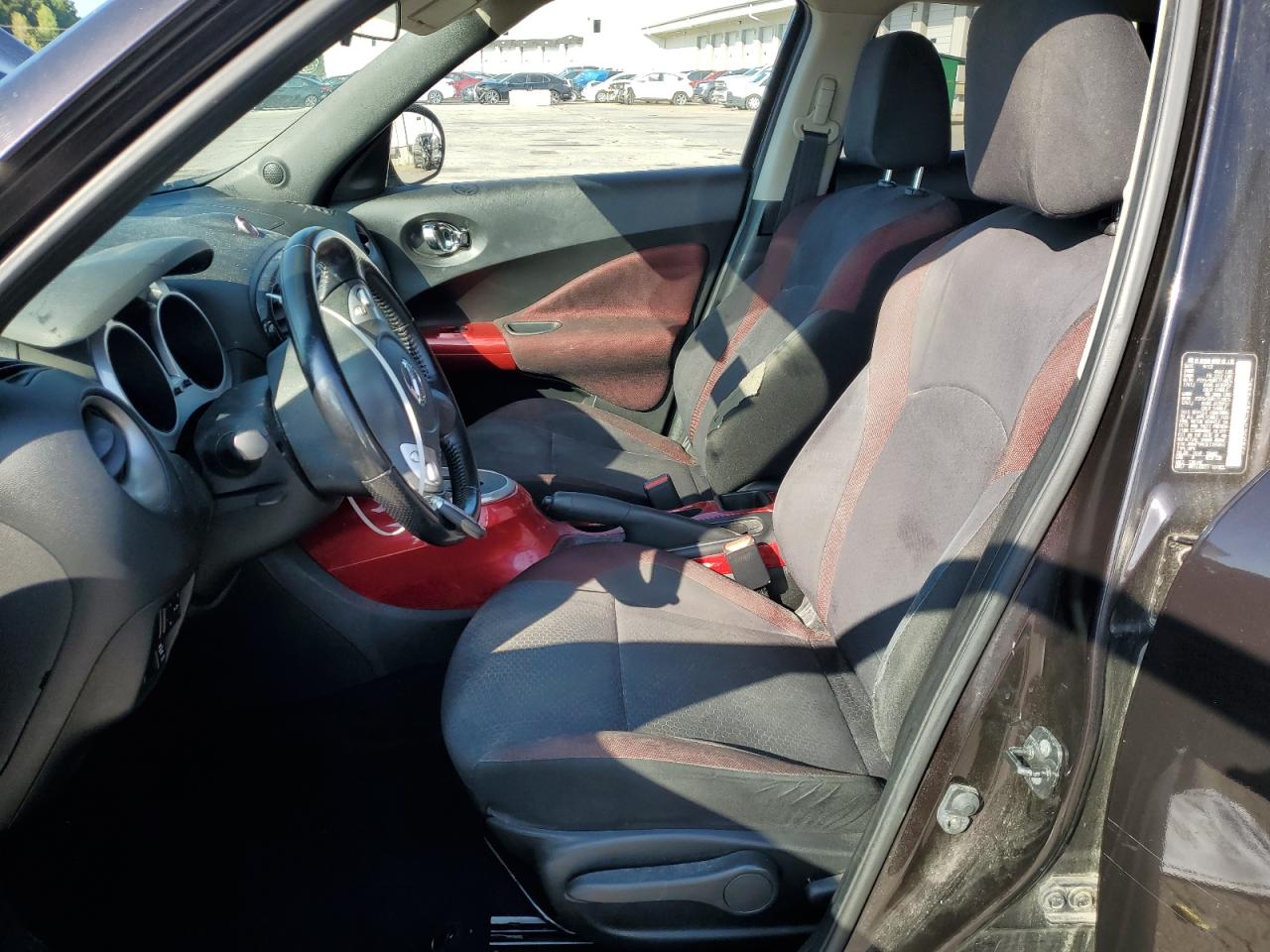 2014 Nissan Juke S VIN: JN8AF5MV2ET355851 Lot: 70128935