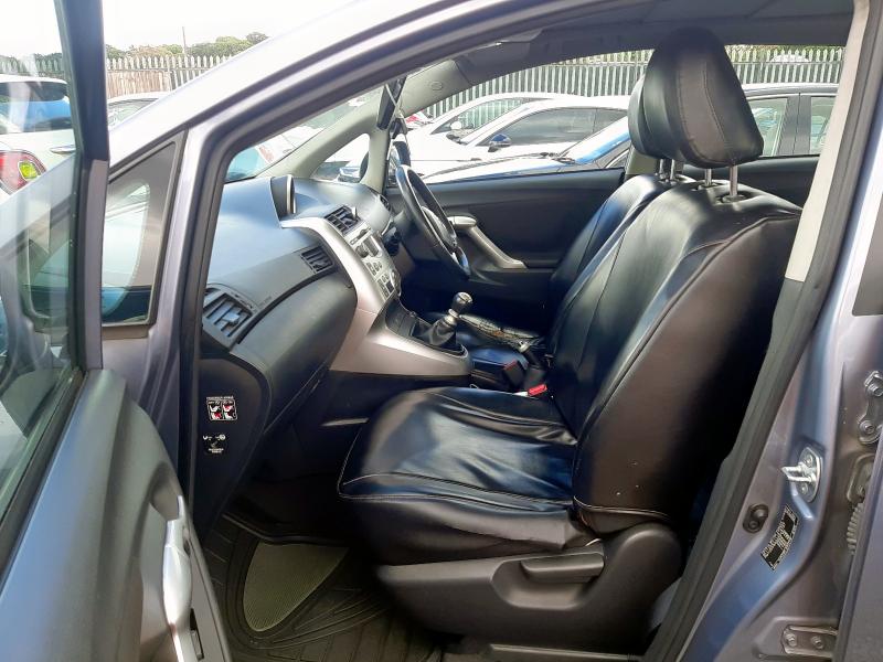 2010 TOYOTA VERSO TR