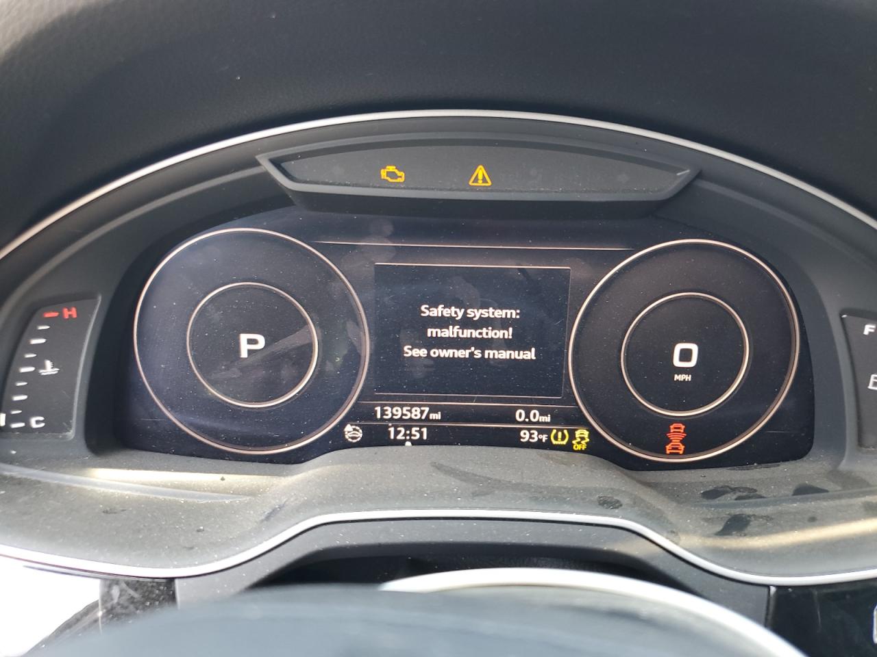 2017 Audi Q7 Premium Plus VIN: WA1LAAF70HD055129 Lot: 68275485