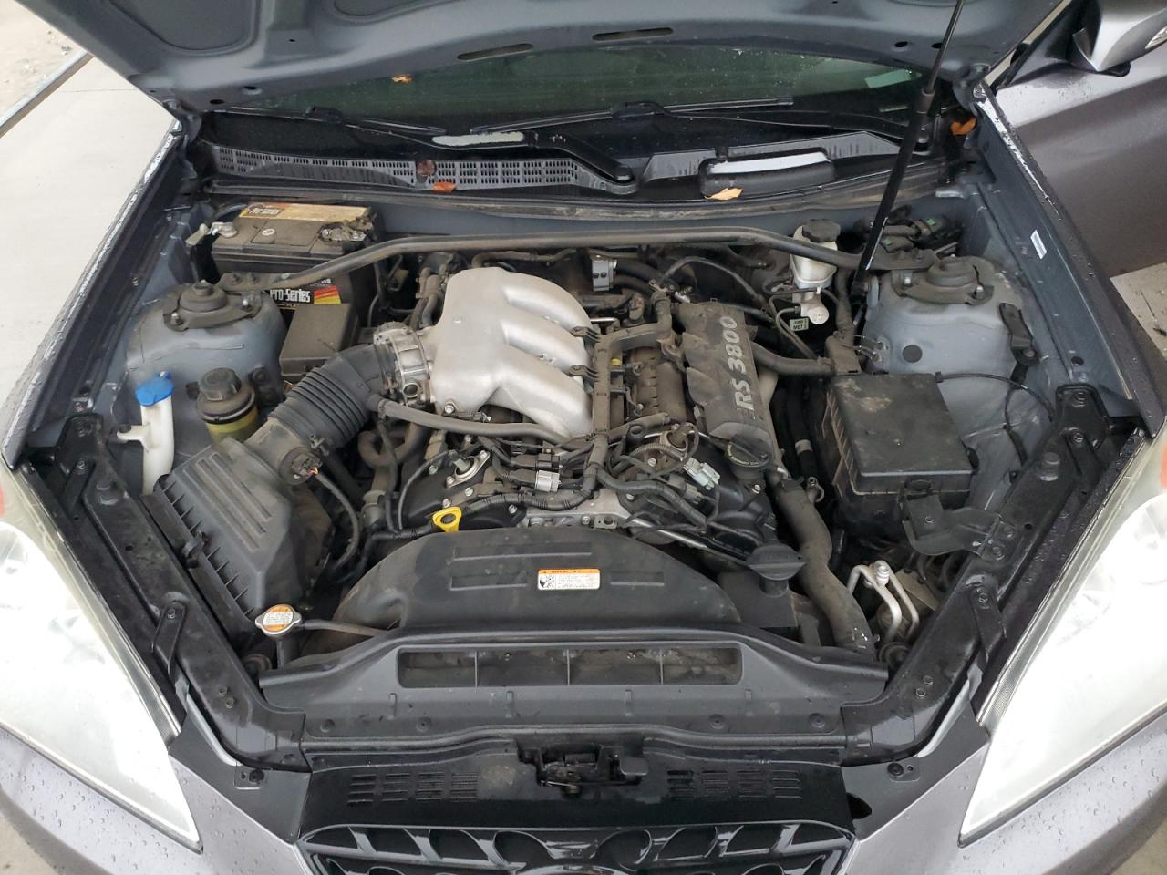 2011 Hyundai Genesis Coupe 3.8L VIN: KMHHU6KH5BU061042 Lot: 69567755