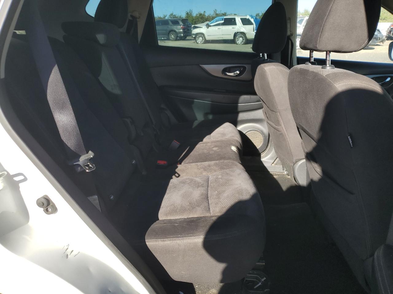 KNMAT2MT4GP619763 2016 Nissan Rogue S