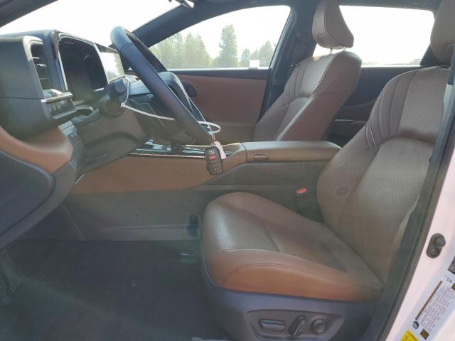  TOYOTA CROWN SIGN 2025 Белы