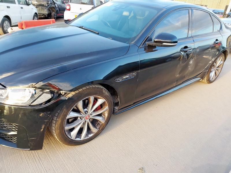 2017 JAGUAR XF R-SPORT D AUTO 