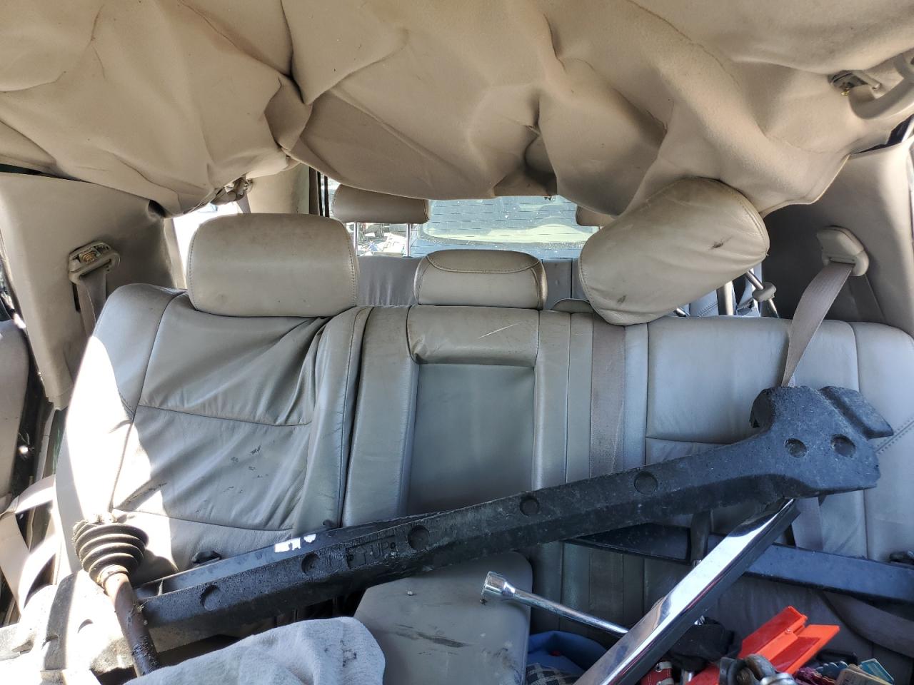 2001 Toyota Sequoia Limited VIN: 5TDBT48A41S048460 Lot: 67321275