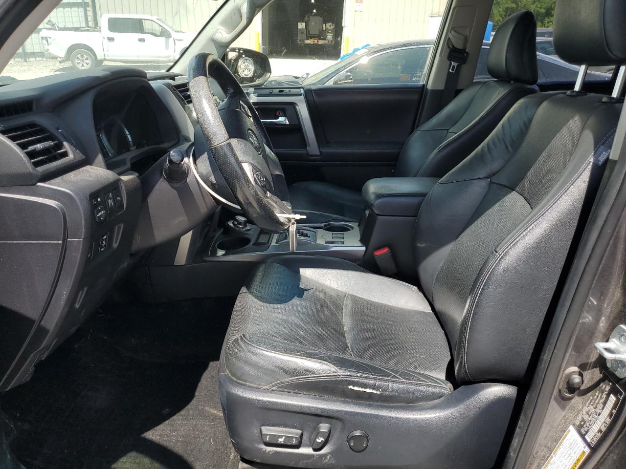 2015 Toyota 4Runner Sr5/Sr5 Premium VIN: JTEBU5JR9F5241683 Lot: 69910745