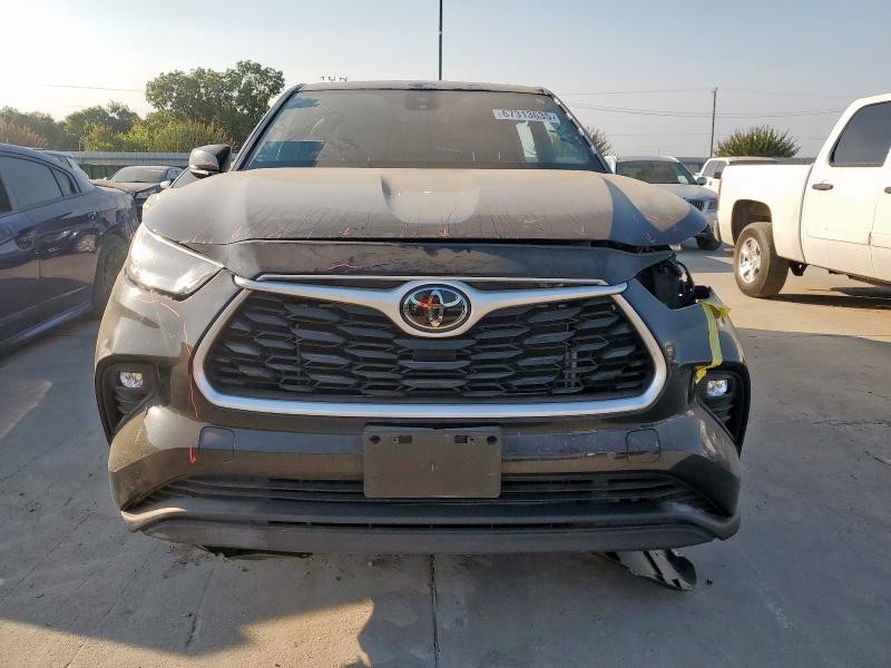  TOYOTA HIGHLANDER 2022 Czarny