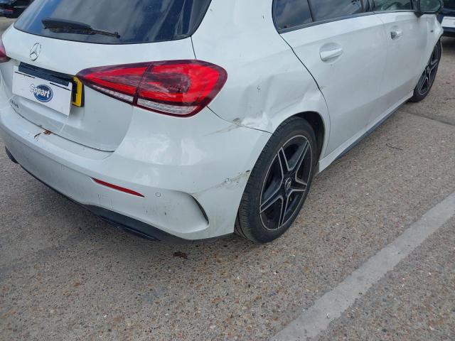 2021 MERCEDES BENZ A 180 AMG
