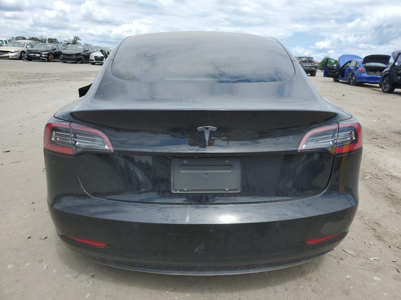 2019 Tesla Model 3 VIN: 5YJ3E1EA2KF410406 Lot: 69843435