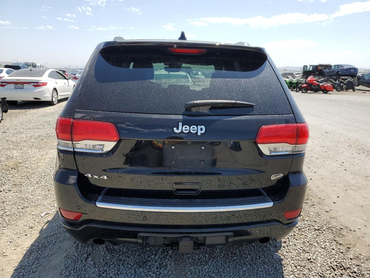 2018 Jeep Grand Cherokee Overland VIN: 1C4RJFCGXJC189482 Lot: 70001425