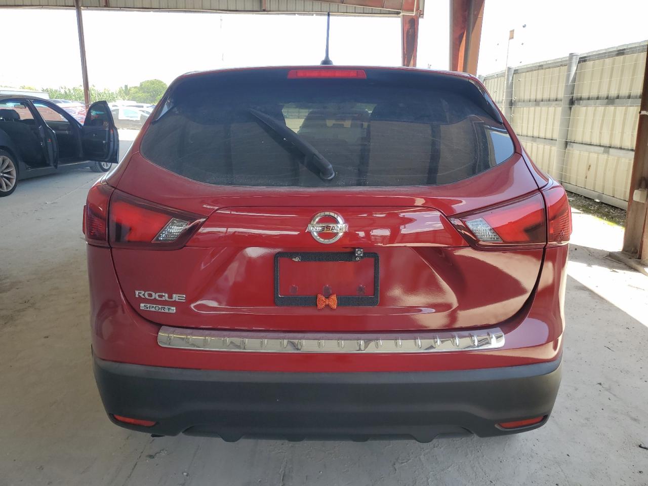 2018 Nissan Rogue Sport S VIN: JN1BJ1CP6JW108788 Lot: 70577025