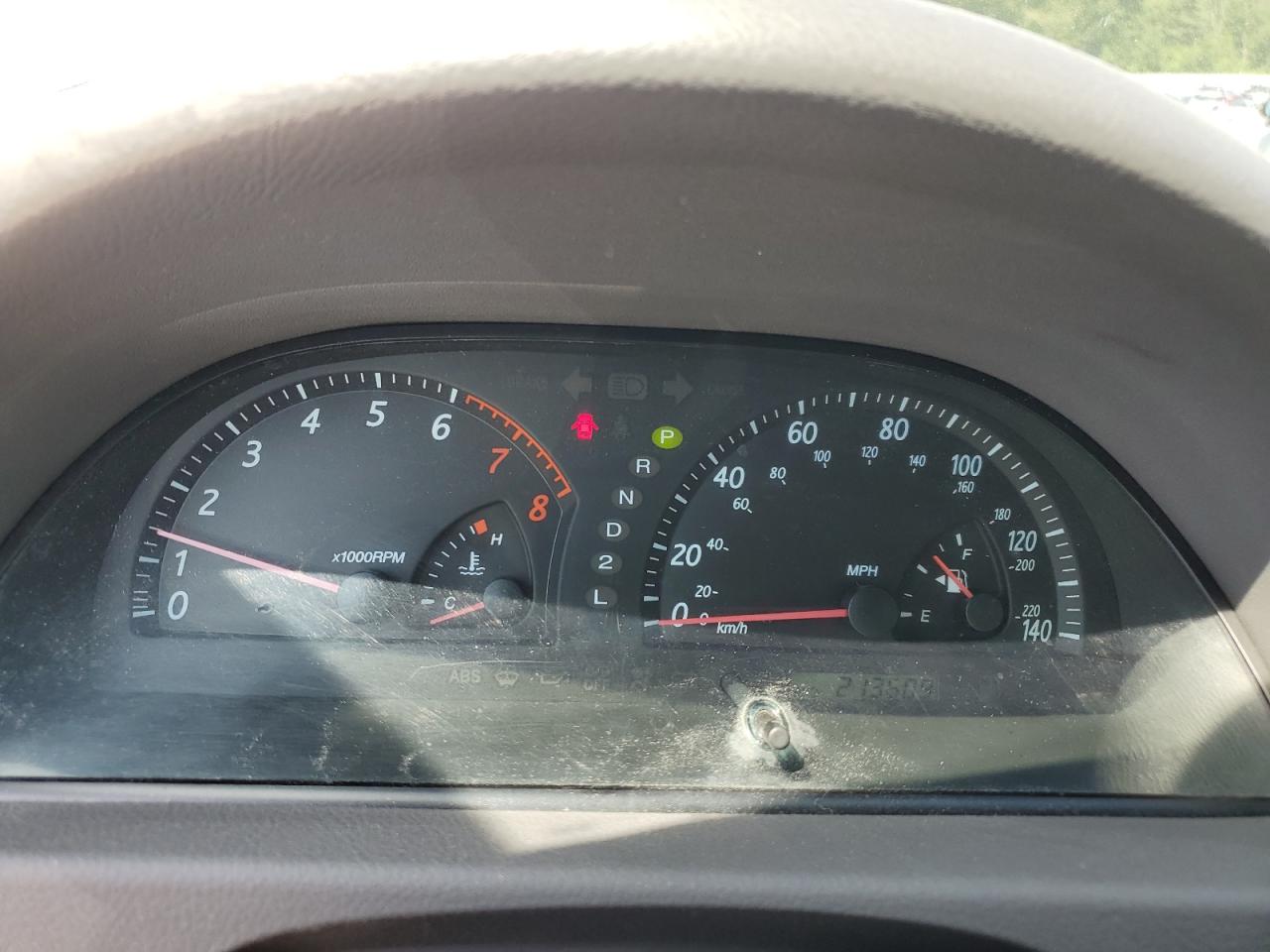 2004 Toyota Camry Le VIN: 4T1BE32K04U292835 Lot: 68074235