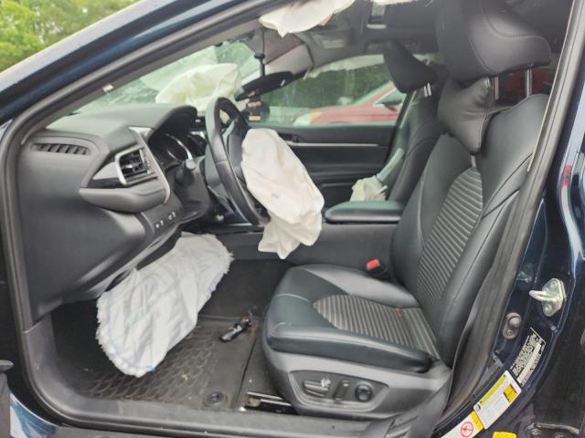  TOYOTA CAMRY 2019 Granatowy