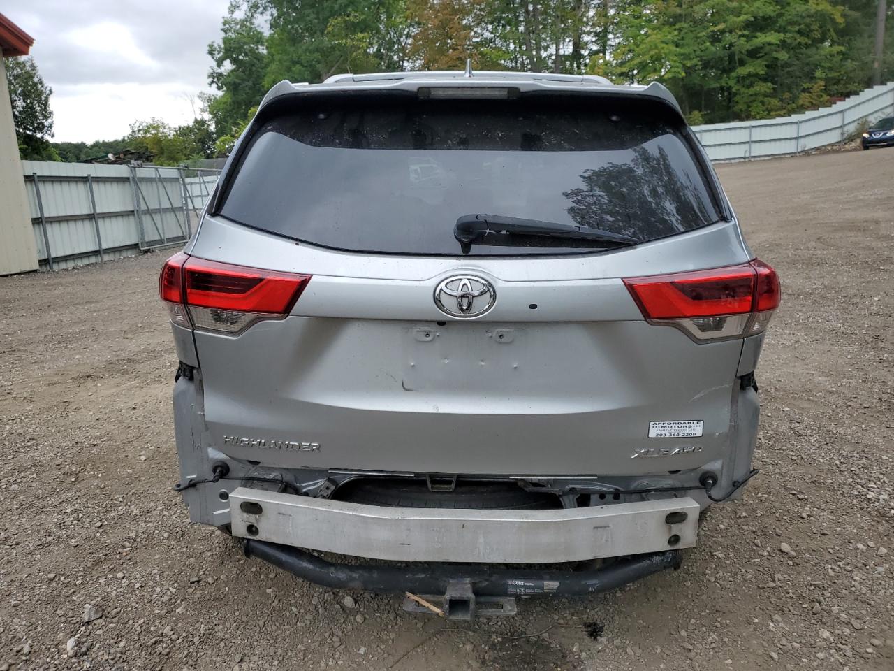 2017 Toyota Highlander Se VIN: 5TDJZRFH2HS363548 Lot: 70513865