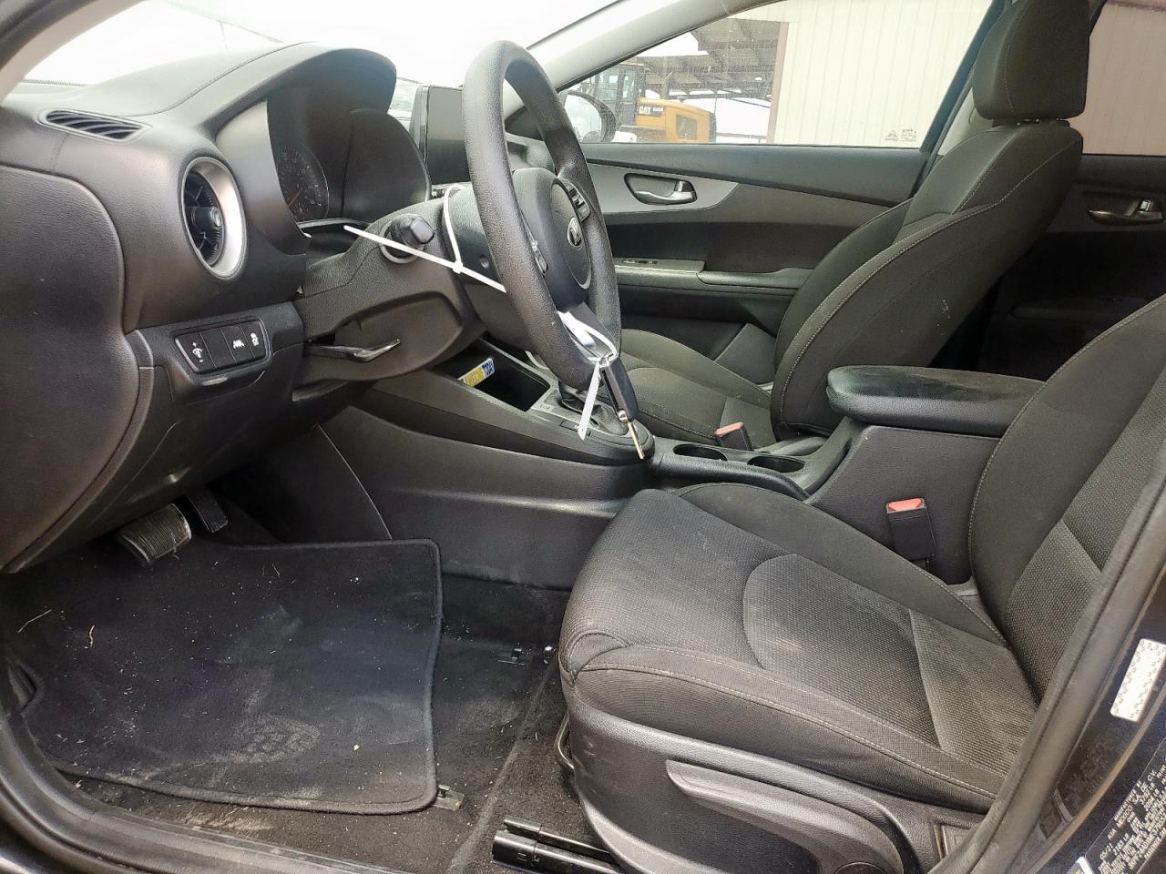 3KPF24ADXME379552 2021 Kia Forte Fe