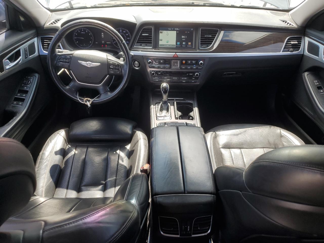 2015 Hyundai Genesis 3.8L VIN: KMHGN4JE7FU088964 Lot: 67684165