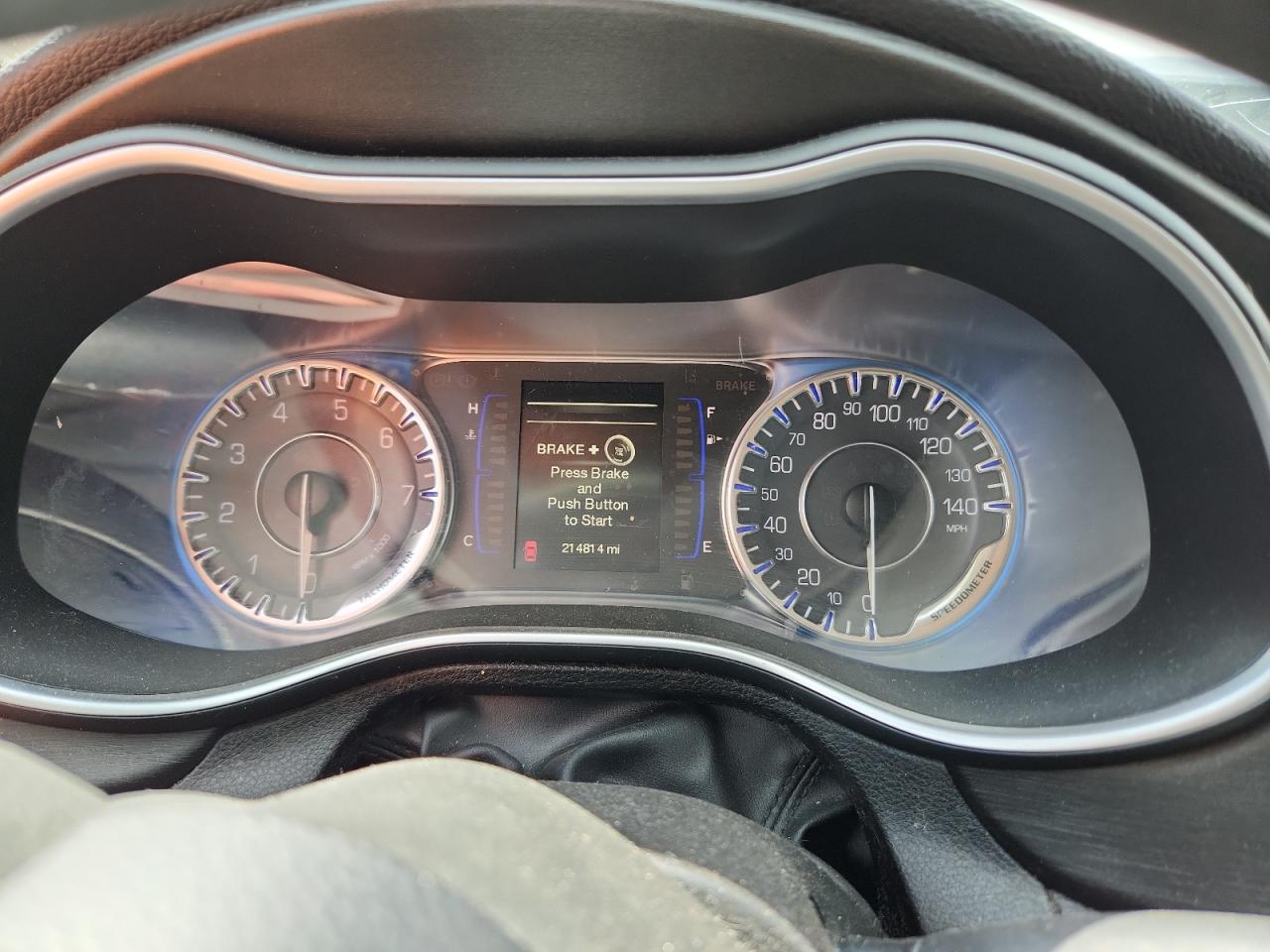 2015 Chrysler 200 Limited VIN: 1C3CCCAB3FN576008 Lot: 70289725