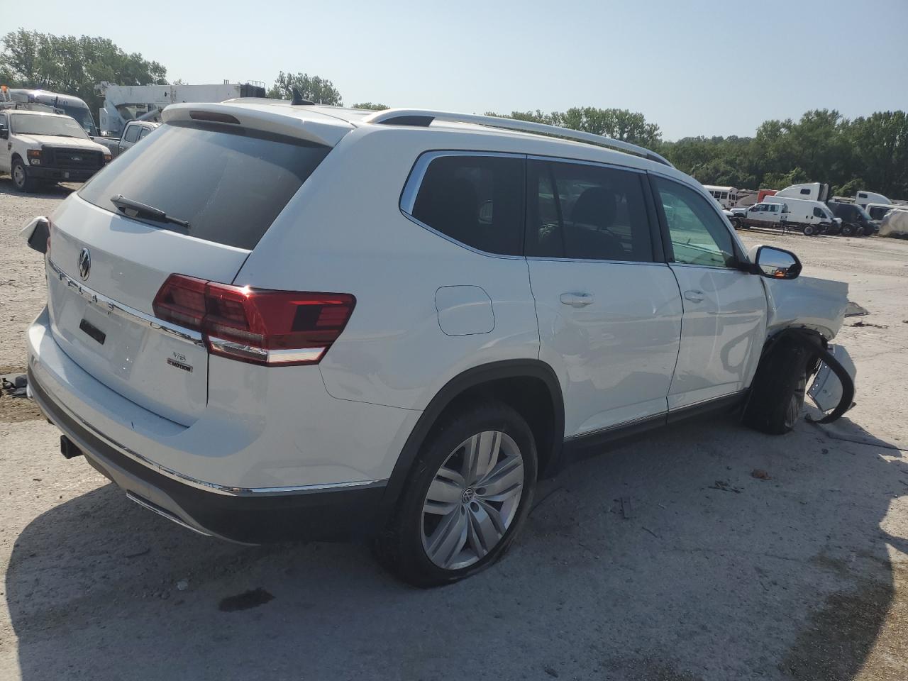 2019 Volkswagen Atlas Sel Premium white null gas 1V2NR2CA9KC557484 photo #4