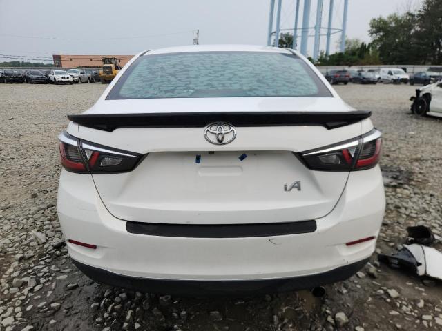  TOYOTA YARIS 2018 Biały
