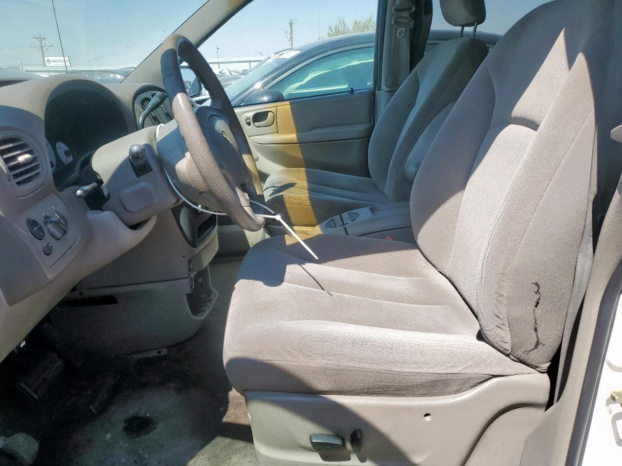 2002 Dodge Grand Caravan Ex VIN: 2B4GP74L02R621722 Lot: 68510495