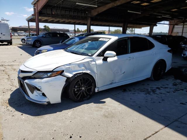  TOYOTA CAMRY 2024 Белы
