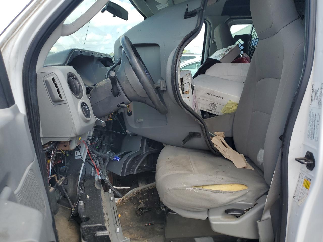 1FTNE1EWXBDA75374 2011 Ford Econoline E150 Van